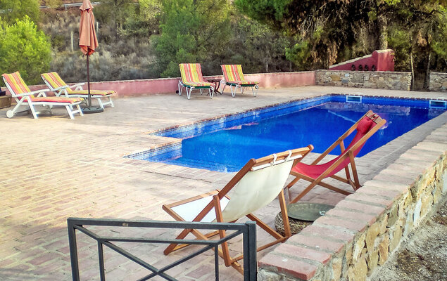 De la Cruz - Photo 2